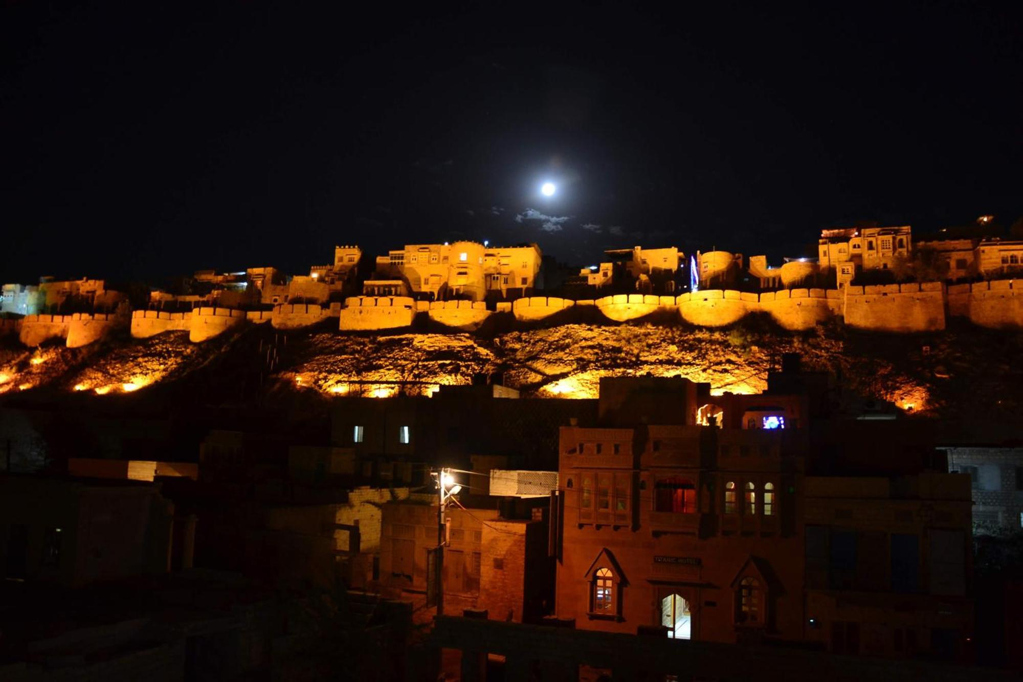 Hotel Oasis Haveli Jaisalmer (Adults Only) Eksteriør bilde