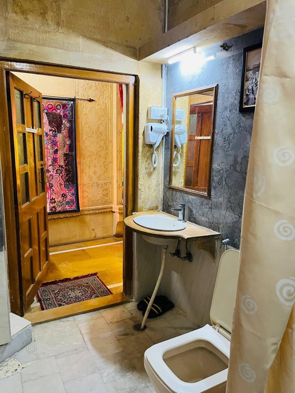Hotel Oasis Haveli Jaisalmer (Adults Only) Eksteriør bilde